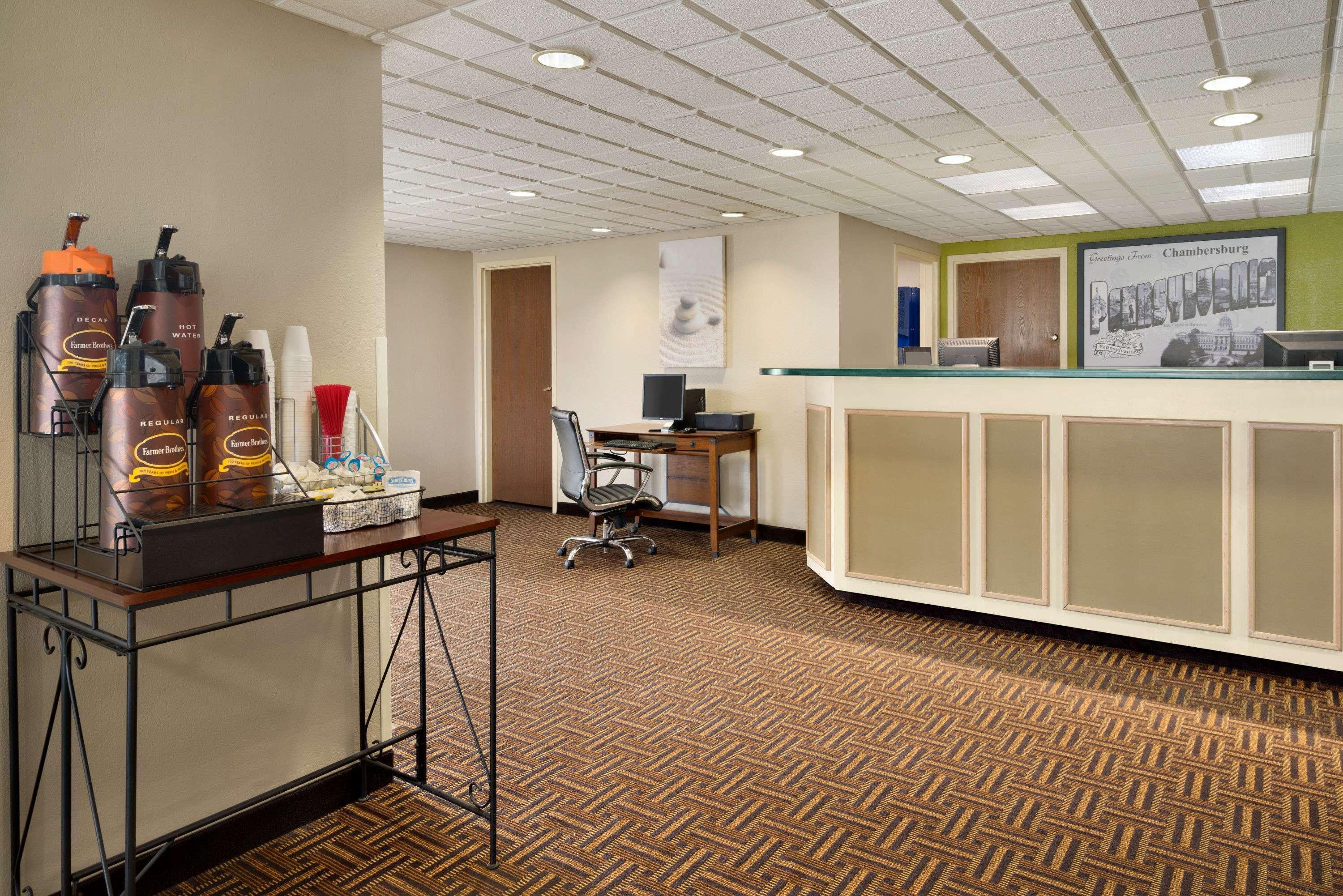 Hotel Super 8 By Wyndham Chambersburg I-81 Exterior foto